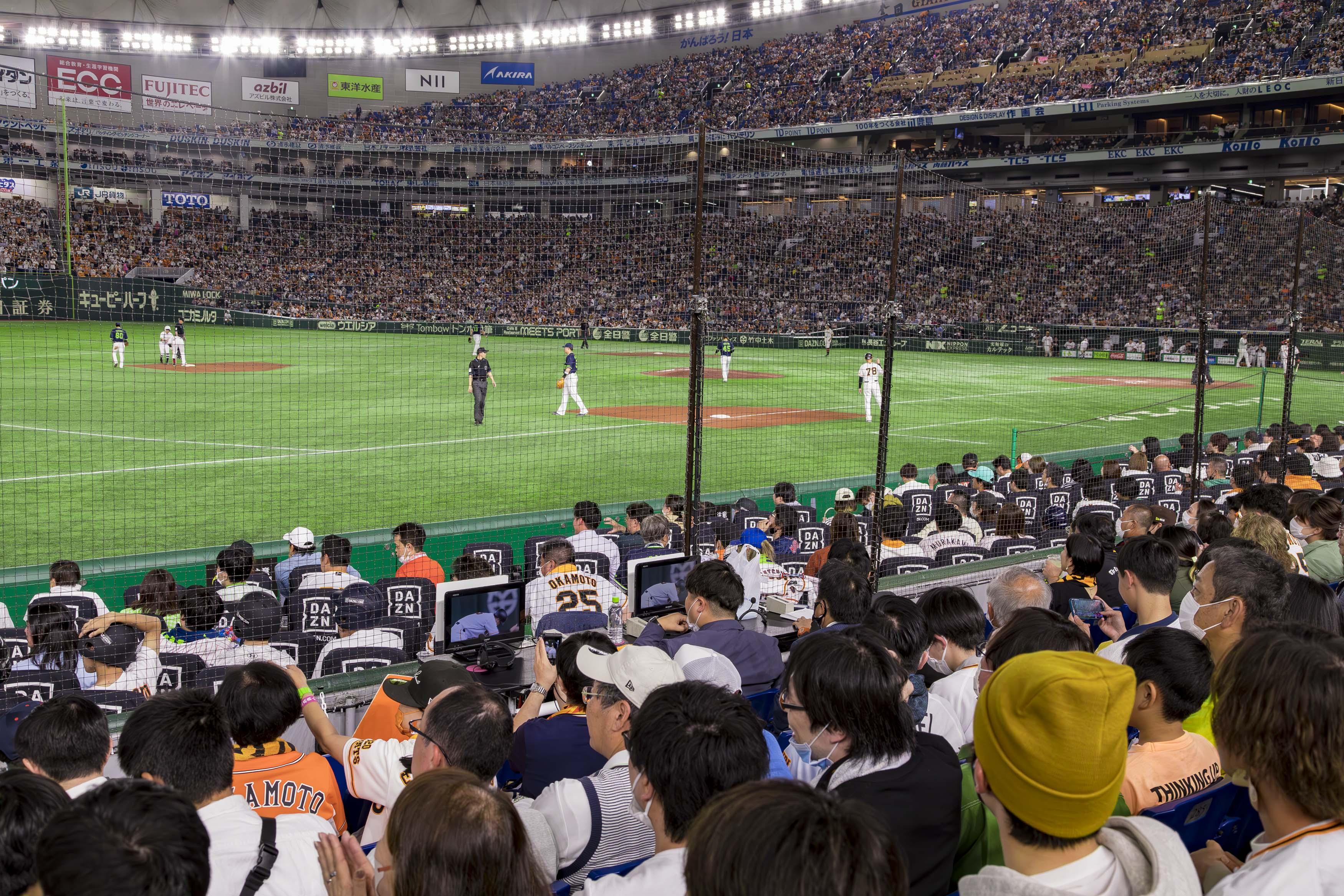 9月16日(祝日) 14時　東京ドーム　巨人ー中日　三塁側 オーロラシートB 2枚連番】6月6日（金）18時東京ドーム 巨人ー東北