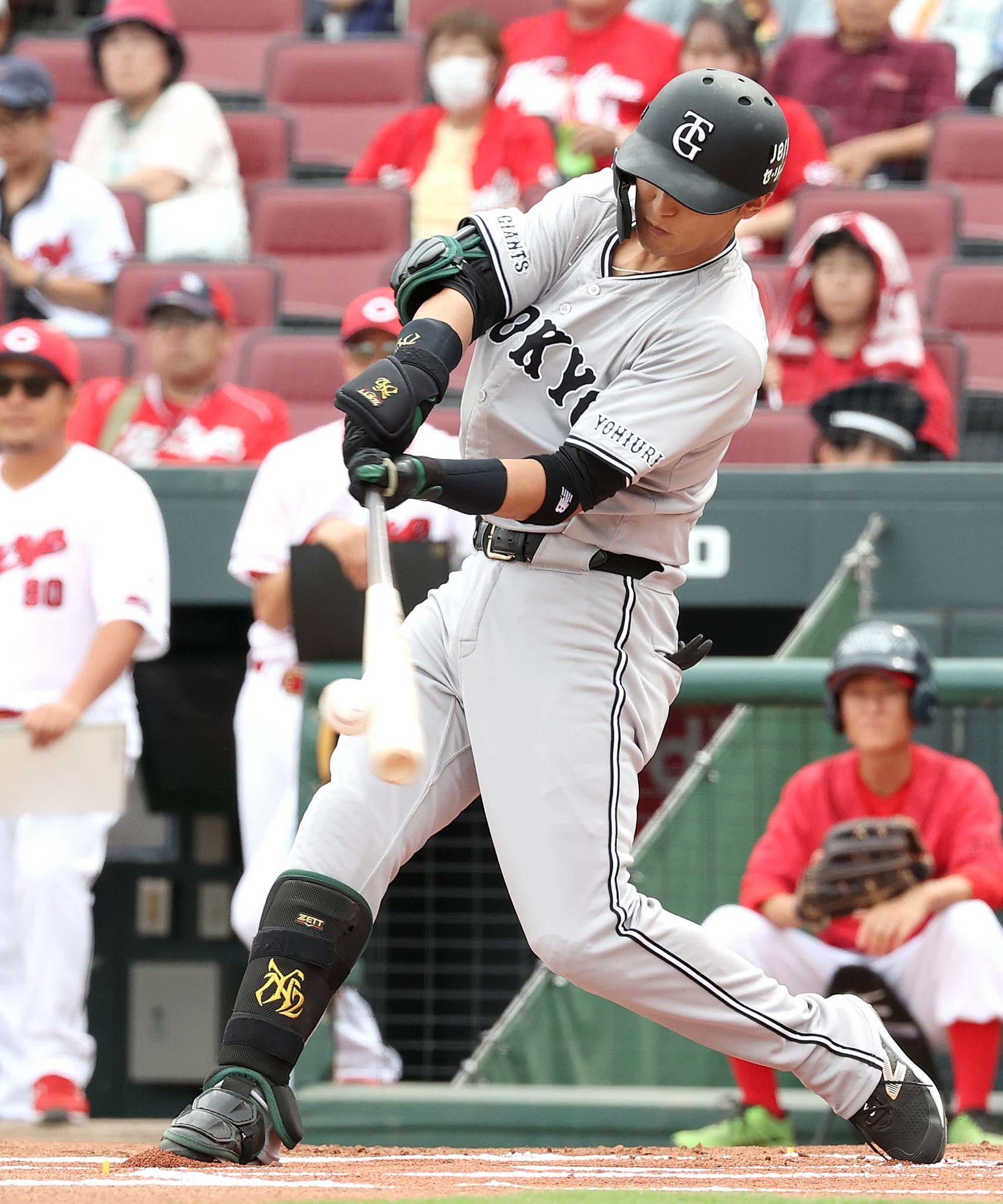 vs広島 24回戦 マツダスタジアム | Gフォト | 読売ジャイアンツ