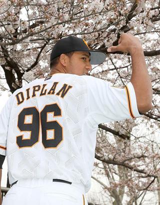 ディプラン投手を支配下契約 | 読売ジャイアンツ（巨人軍）公式サイト