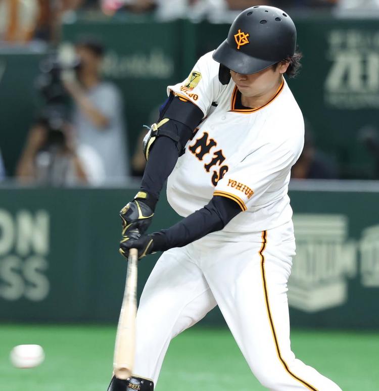 山﨑伊織投手　読売ジャイアンツ　巨人軍　レプリカユニフォーム 山﨑伊織投手 読売ジャイアンツ 巨人軍 レプリカユニフォーム