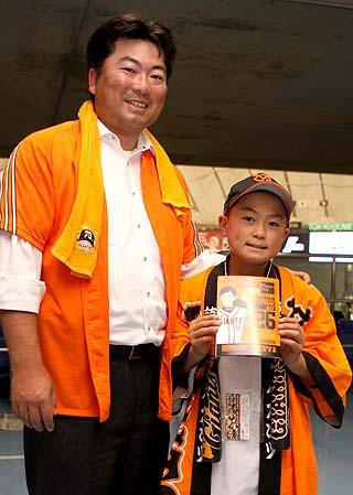 内海哲也デー」でサイン会やグッズ販売 | 読売ジャイアンツ