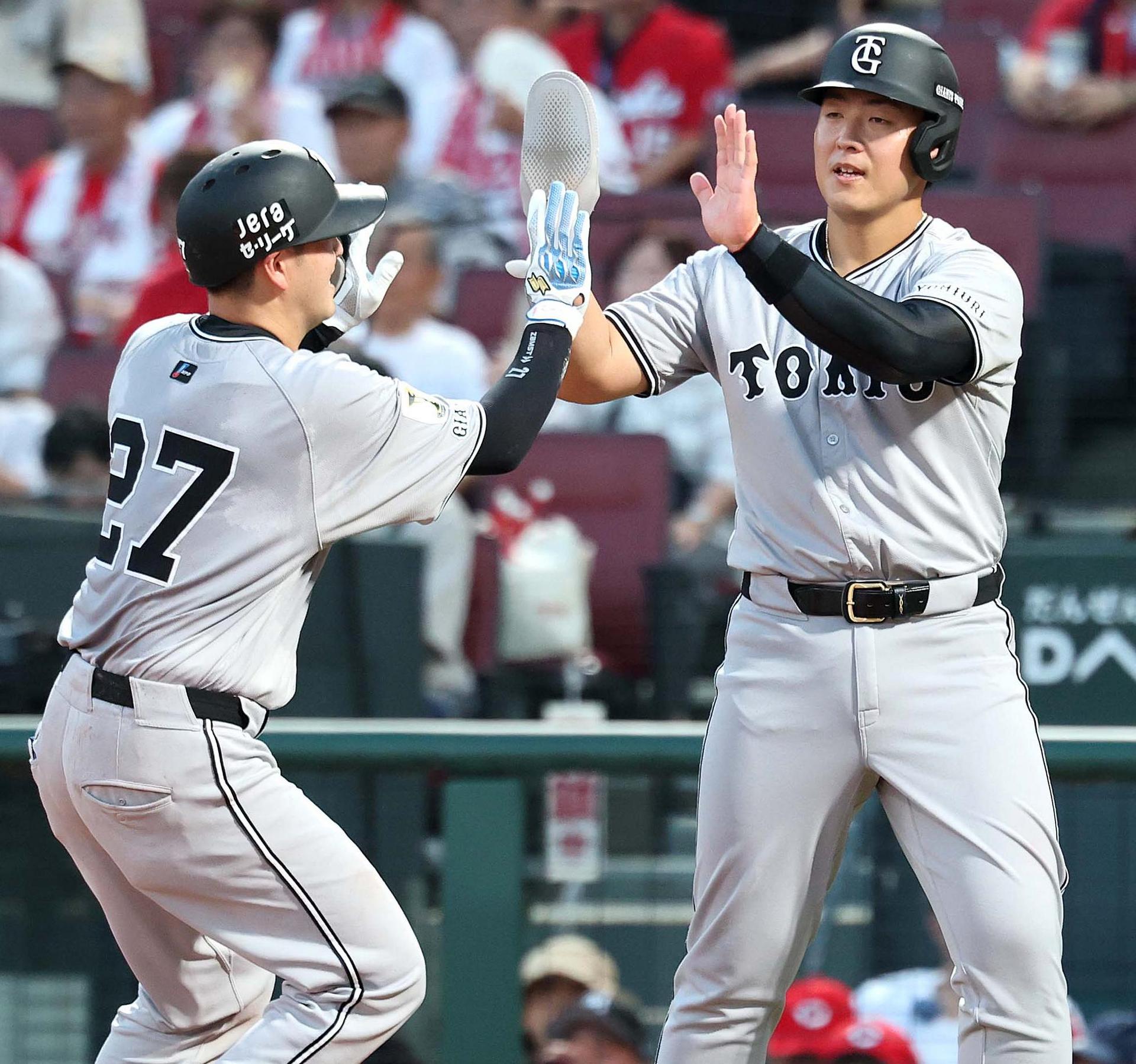 vs広島 19回戦 マツダスタジアム | Gフォト | 読売ジャイアンツ（巨人