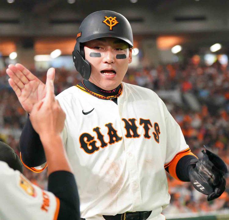 丸 佳浩 | 選手情報 | 読売ジャイアンツ（巨人軍）公式サイト