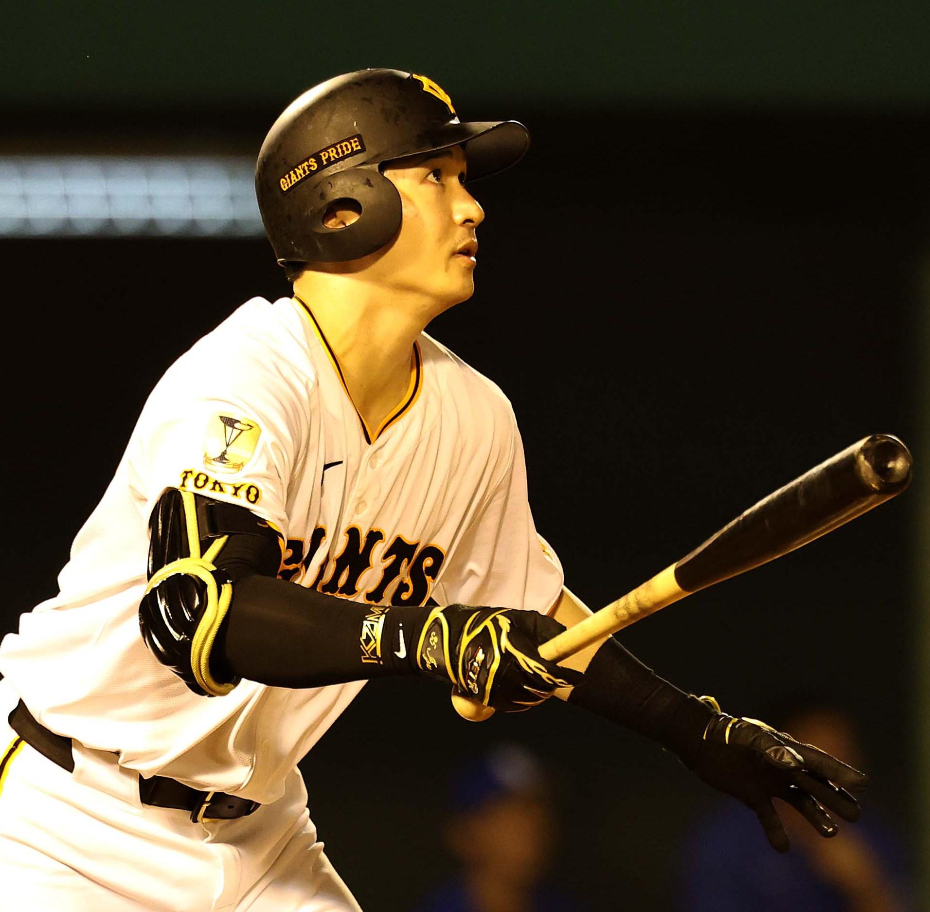 巨人　泉口友汰　Lサイズ　優勝記念　ユニフォーム ☆送料無料☆東京 読売 ジャイアンツ 巨人 泉口友汰 背番号