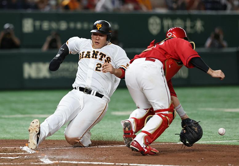 公式戦8/12 巨人vs広島チケット2枚セット