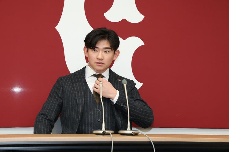 浅野選手、門脇選手、萩尾選手、泉投手ら10選手が契約更改