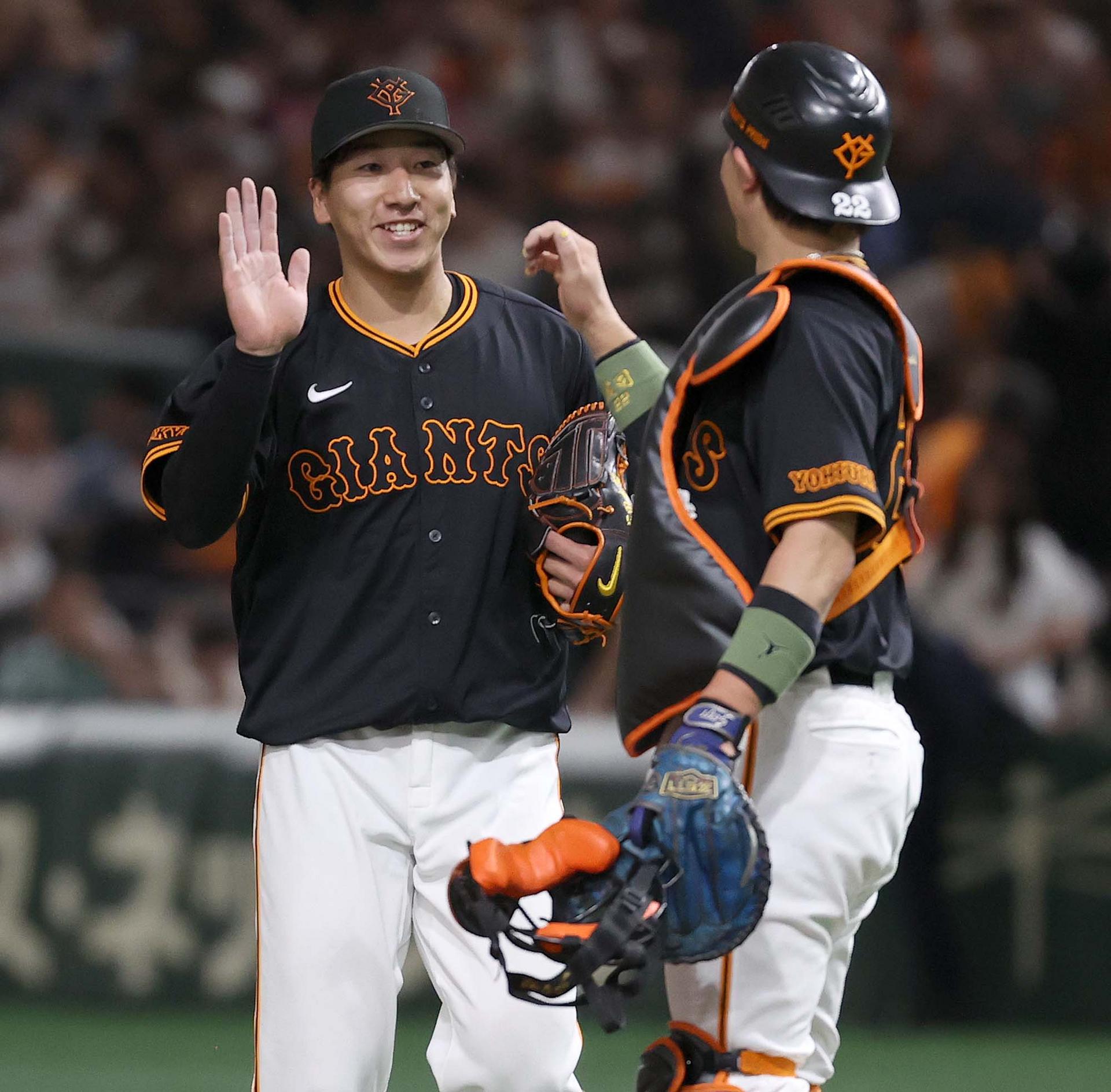 3rdユニホーム チャリティーオークションを開催 | 読売ジャイアンツ