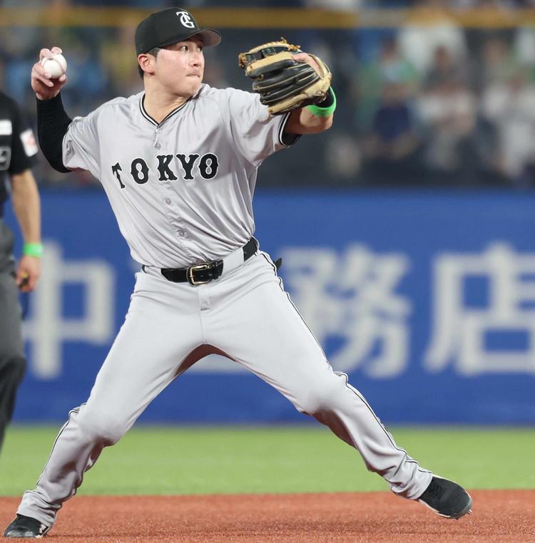 【新品未開封】泉口友汰選手　読売ジャイアンツ　巨人軍　レプリカユニフォーム　L 新品未開封】泉口友汰選手 読売ジャイアンツ 巨人軍 レプリカ