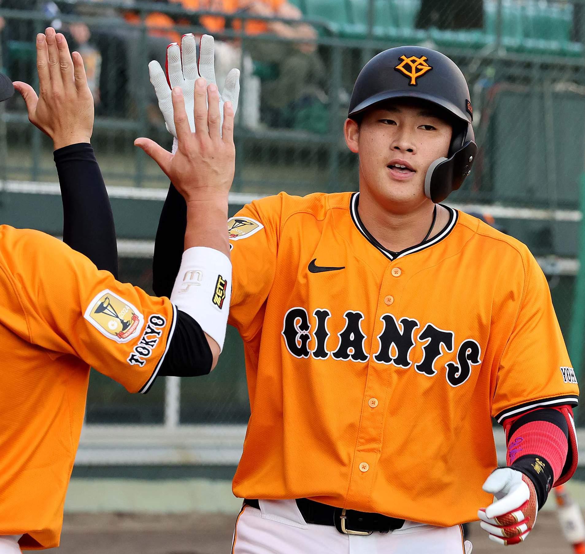 vs広島 11回戦 金 沢 | Gフォト | 読売ジャイアンツ（巨人軍）公式サイト