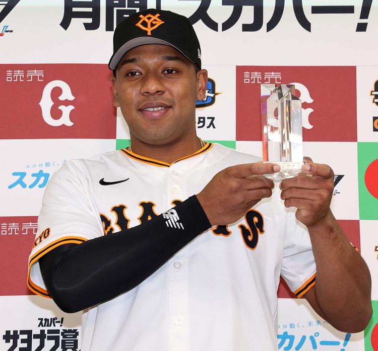 オコエ選手に月間「スカパー！サヨナラ賞」 | 読売ジャイアンツ（巨人