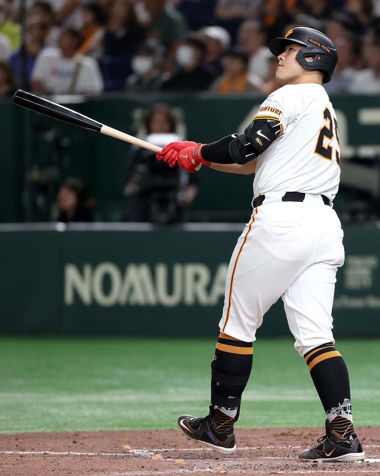 岡本 和真 | 選手情報 | 読売ジャイアンツ（巨人軍）公式サイト