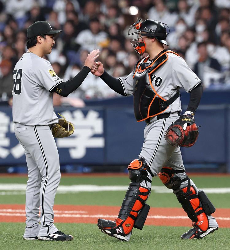 vsオリックス 2回戦 京セラD大阪 | Gフォト | 読売ジャイアンツ（巨人
