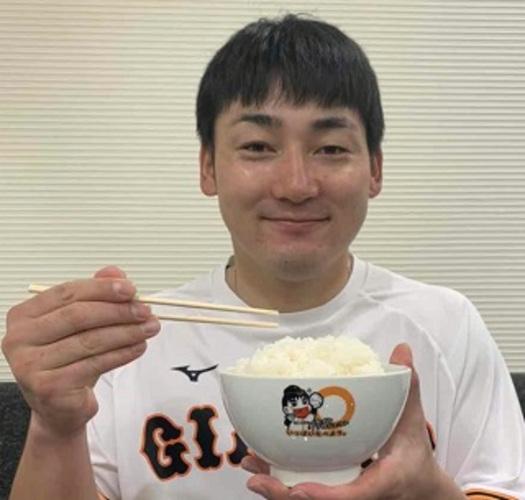 丸メシどんぶり」を発売 「丸プロジェクト」を球団とファンが後押し