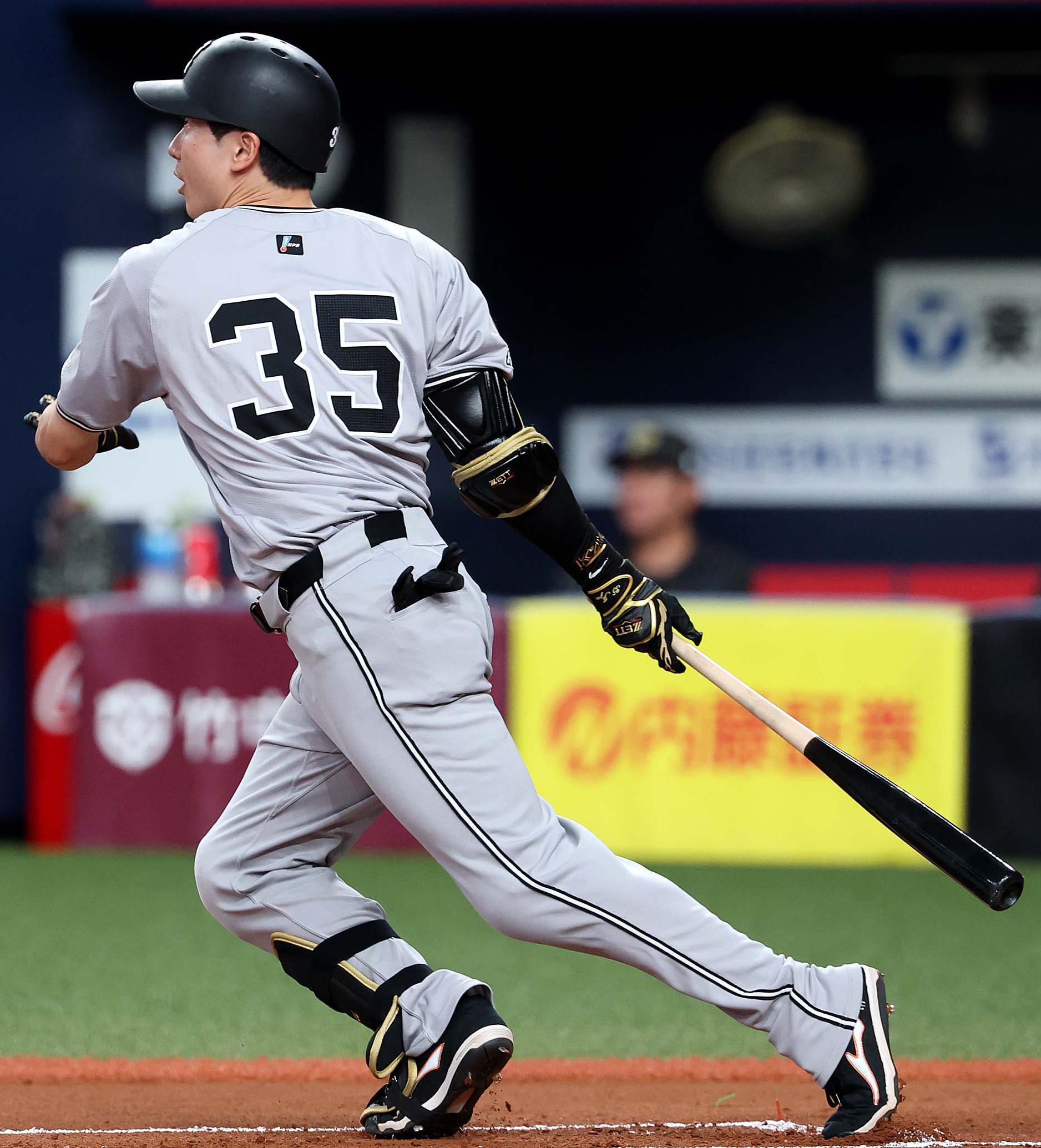 vsオリックス 3回戦 京セラD大阪 | Gフォト | 読売ジャイアンツ