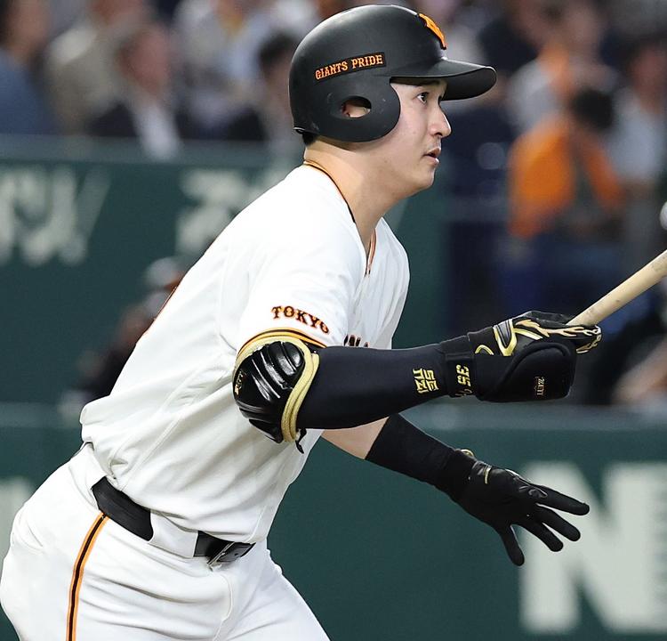 4月10日 東京ドーム 巨人VSヤクルト 3枚 通路側 2026.4.10_対ヤクルト1回戦 | 試合情報 | 読売ジャイアンツ（巨人軍