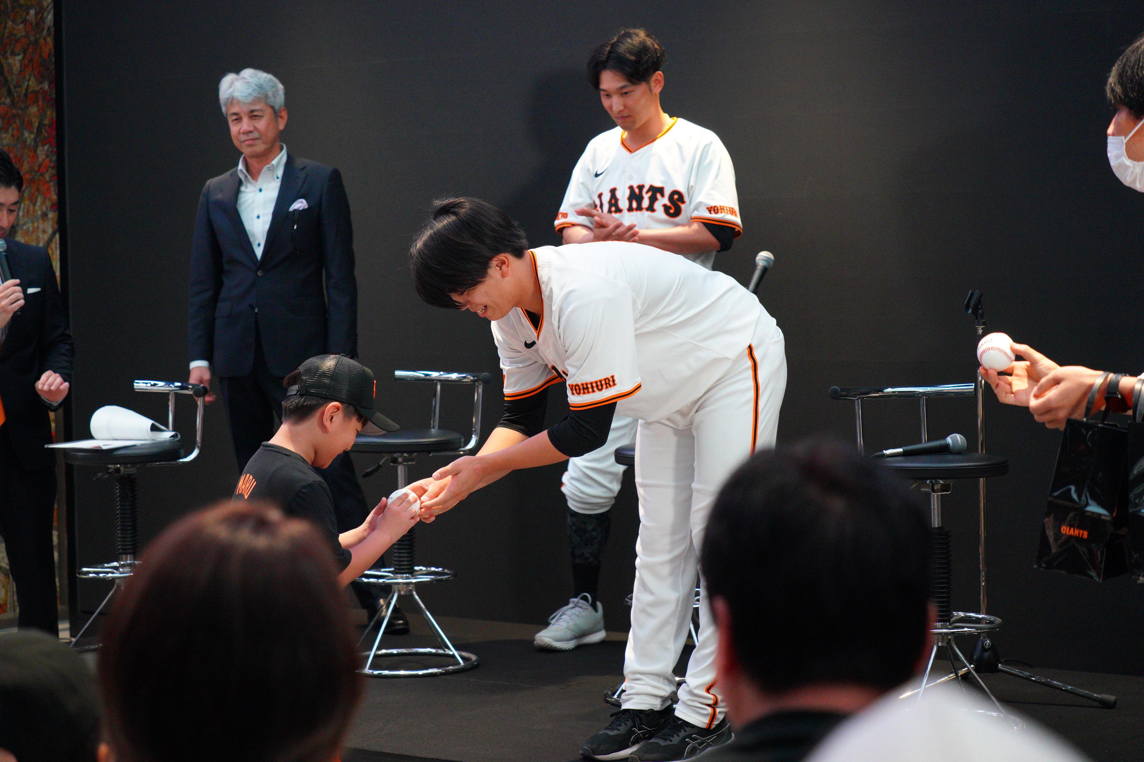 シーズンシートオーナー選手交流会に吉川選手、門脇選手が登場