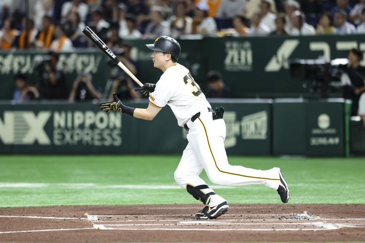 泉口友汰選手が初のベストナイン | 読売ジャイアンツ（巨人軍）公式サイト