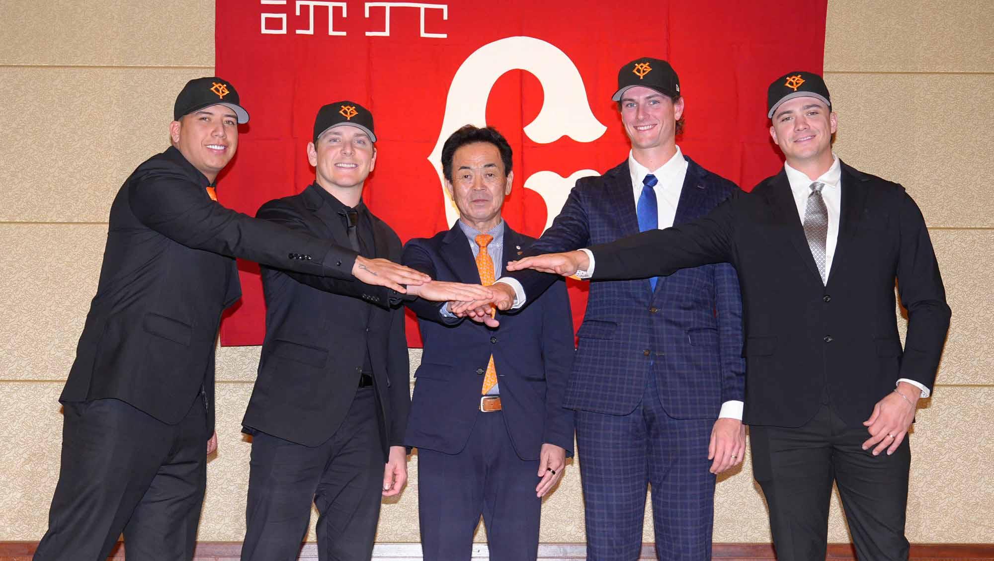 新外国人選手4人が会見で意気込み | 読売ジャイアンツ（巨人軍）公式