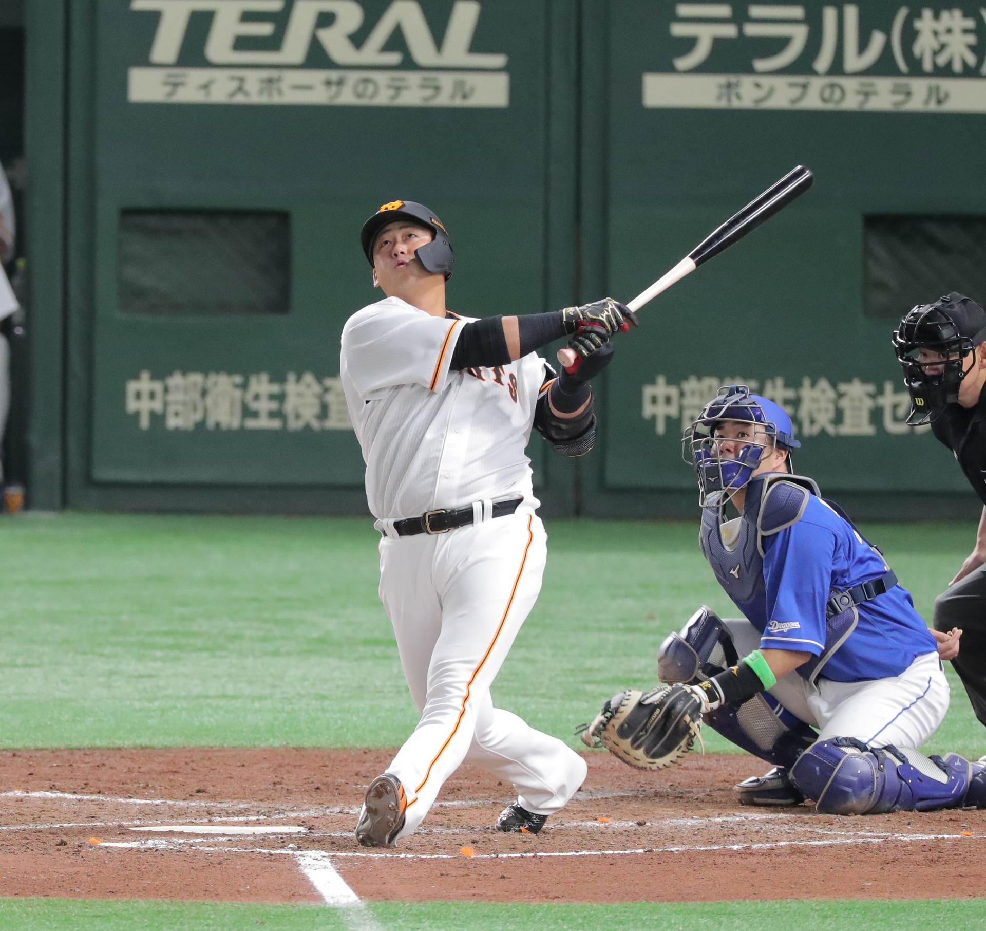 vs中日 1回戦 東京ドーム | Gフォト | 読売ジャイアンツ(巨人軍 vs中日 1回戦 東京ドーム | Gフォト | 読売ジャイアンツ(巨人軍