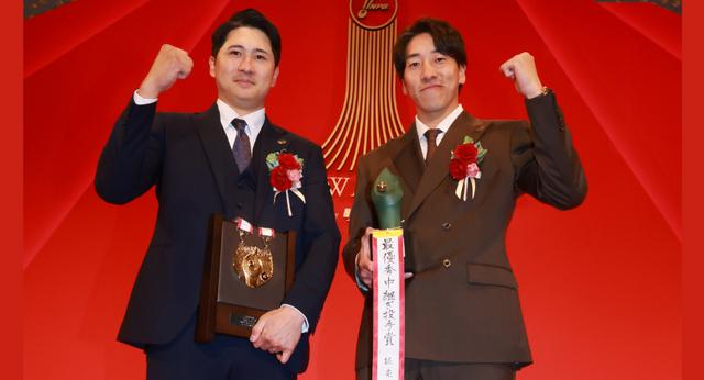 看板弾の岡本選手に「ビックボードホームラン賞」 | 読売ジャイアンツ