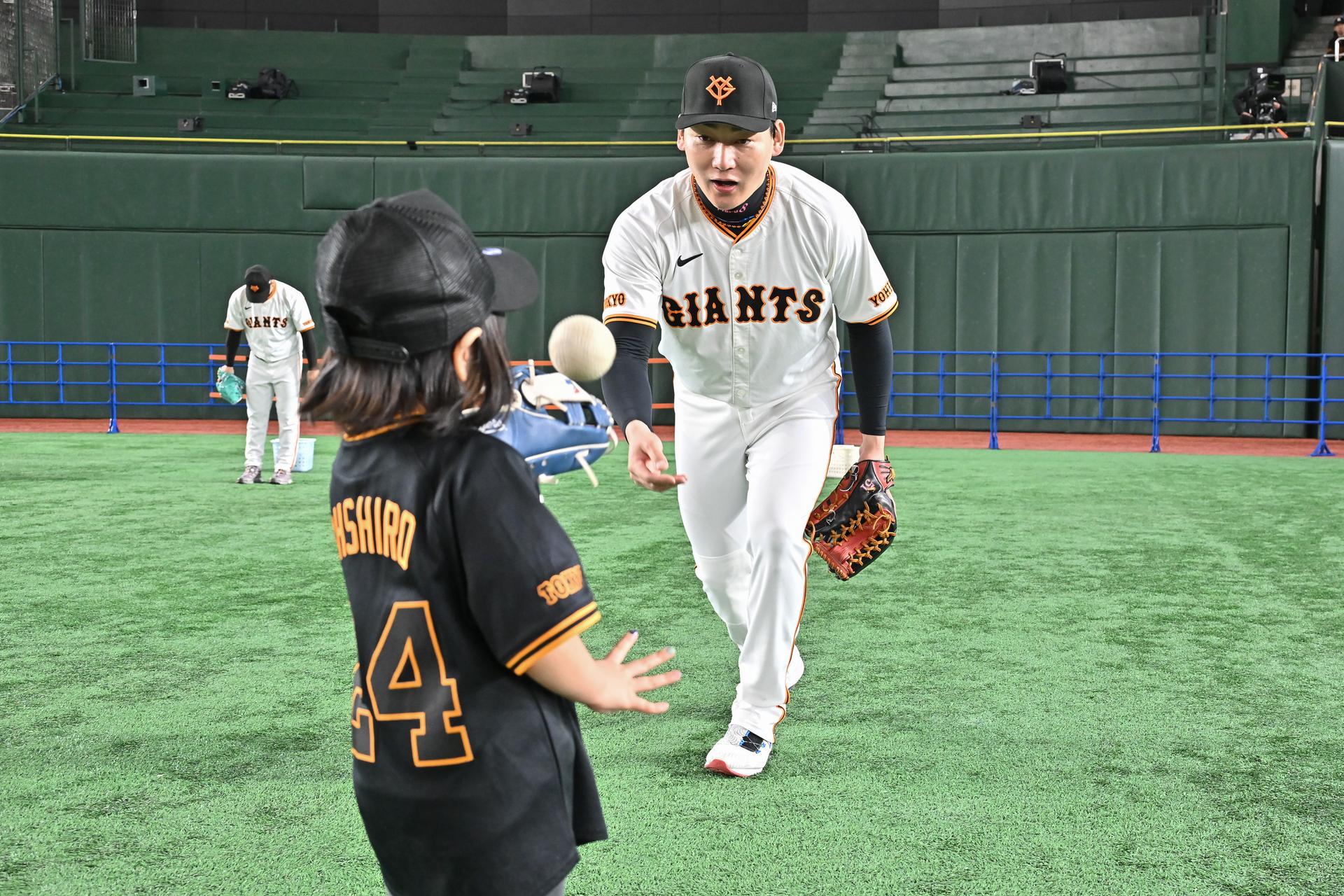 読売ジャイアンツ ファン感謝デー プロ野球 大運動会 フライヤー