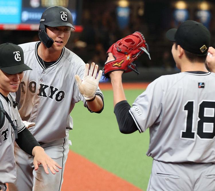 秋広 優人 | 選手情報 | 読売ジャイアンツ(巨人軍)公式サイト 秋広 優人 | 選手情報 | 読売ジャイアンツ(巨人軍)公式サイト