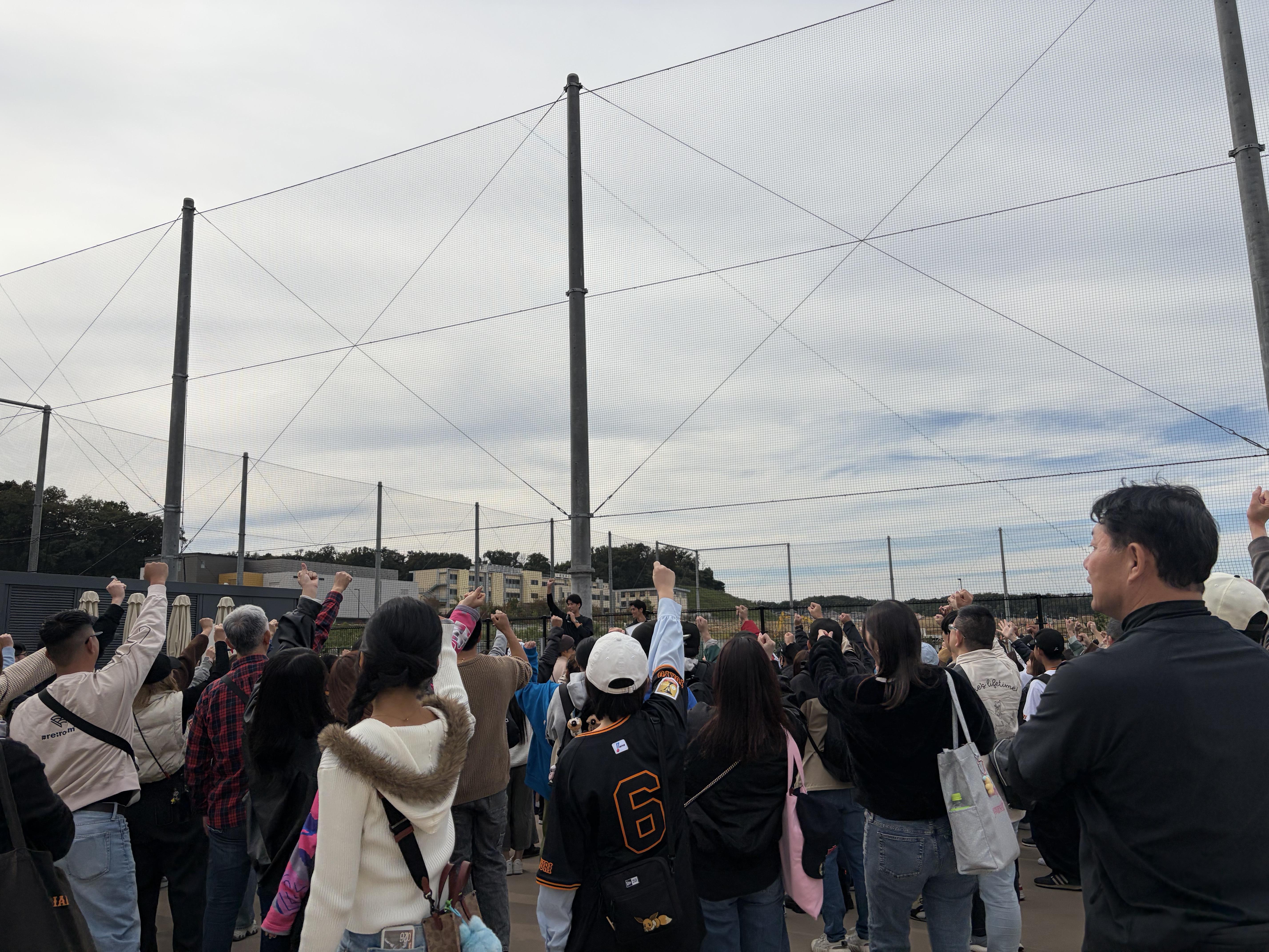 キャンプ初日に1,442人が来場～Gタウン | 読売ジャイアンツ（巨人軍