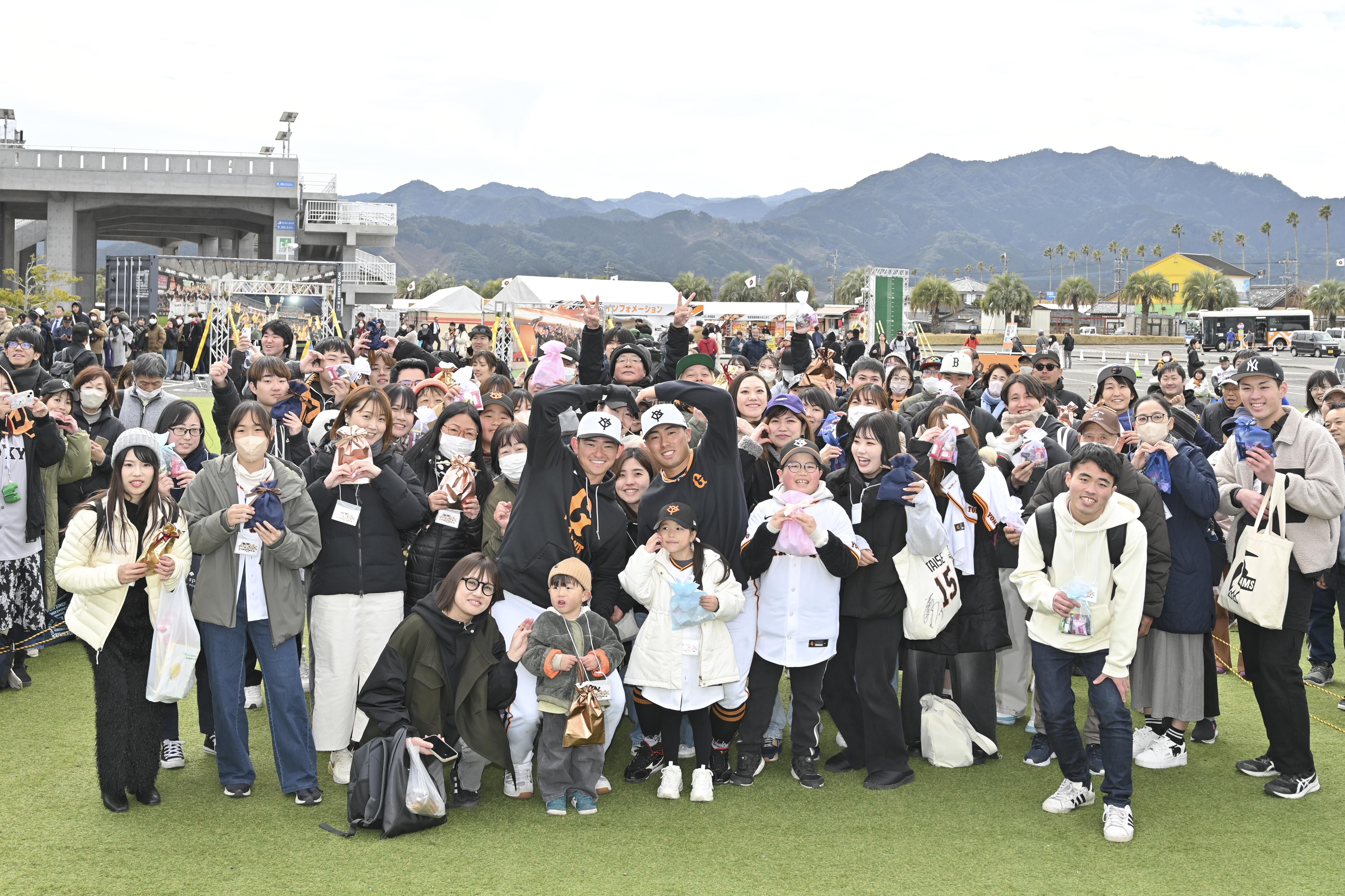 硬式野球ボール【宮崎巨人キャンプでコーチからもらったボール⠀】 巨人 宮崎春季キャンプ 】野手 キャッチボール 坂本勇人 岡本和