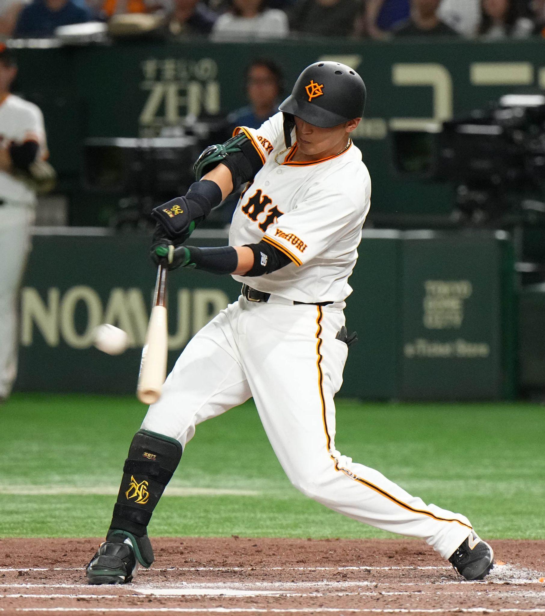 吉川尚輝 ペアグッズ】読売ジャイアンツ 吉川尚輝 アクリルスタンド