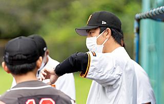 写真：巨人・西村健太朗 今季一軍初昇格「しっかり投げるだけ