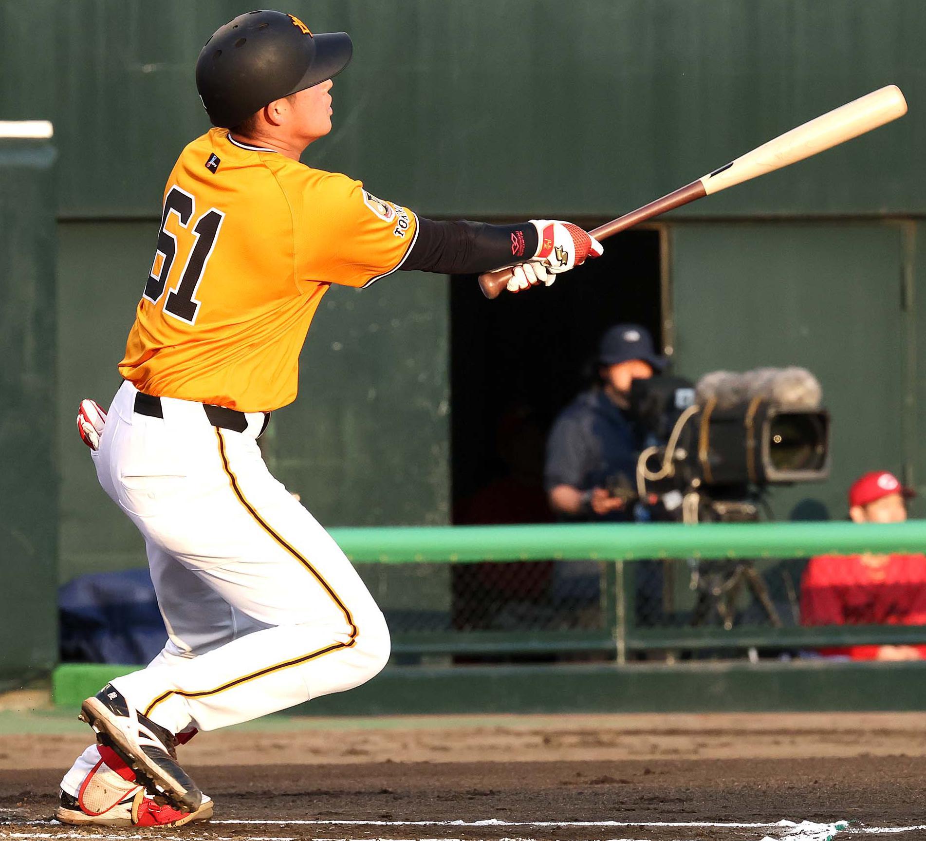 vs広島 11回戦 金 沢 | Gフォト | 読売ジャイアンツ（巨人軍）公式サイト