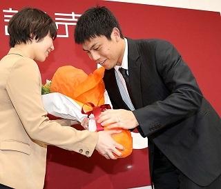西村健太朗投手が引退を表明 「悔いはない」 | 読売ジャイアンツ 西村健太朗投手が引退を表明 「悔いはない」 | 読売ジャイアンツ