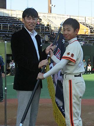 井端弘和杯」表彰式に井端コーチが出席 | 読売ジャイアンツ（巨人軍