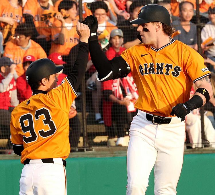 GIANTS ホームランカイト 　ジャイアンツ 一軍 #DeNA 戦 #坂本勇人 #新風 #ジャイアンツ