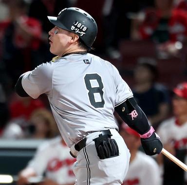 丸 佳浩 | 選手情報 | 読売ジャイアンツ（巨人軍）公式サイト