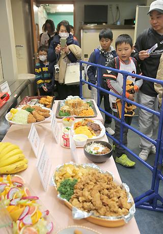 GIANTSシーズンシートオーナー感謝祭」に9500人 | 読売