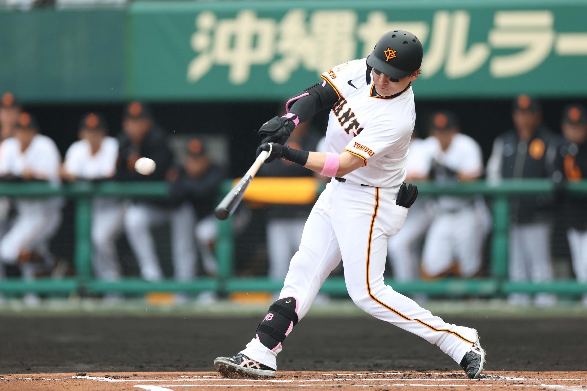 ４月７日（火）広島対巨人戦正面砂かぶり１塁縄１枚 2026.4.7_対広島1回戦 | 試合情報 | 読売ジャイアンツ（巨人軍）公式サイト