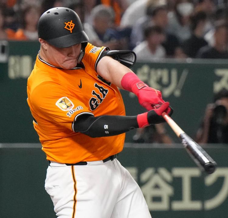 巨人対横浜DeNA8月22日(金)グランドウイングペアチケットビュッフェ