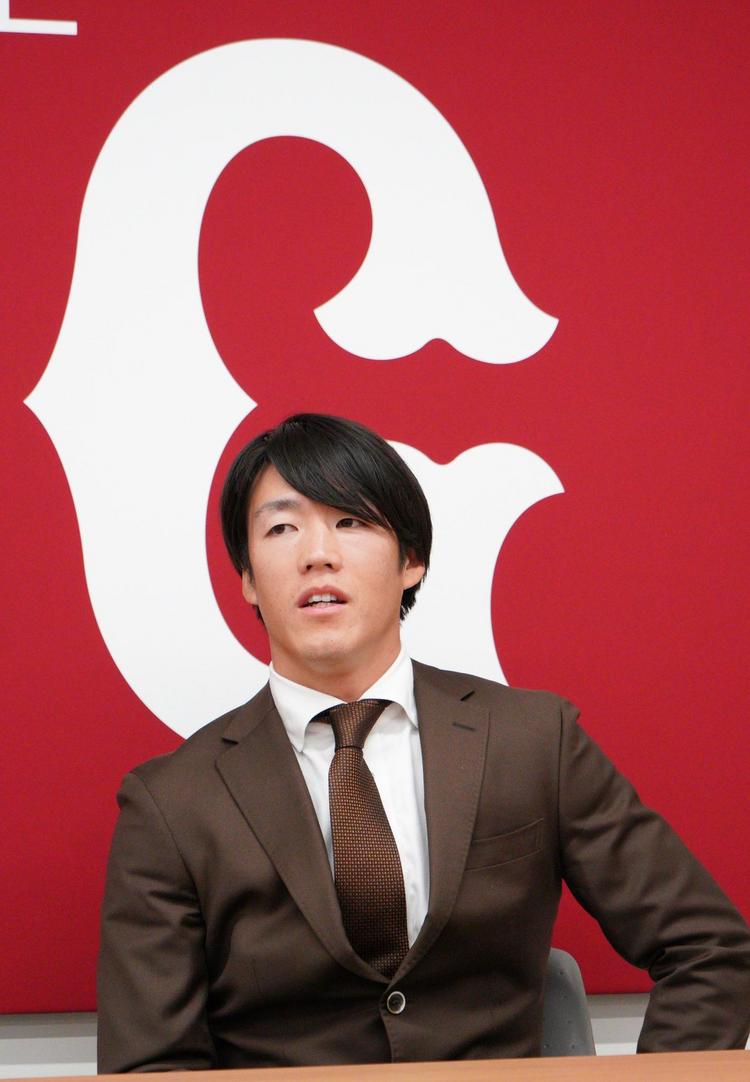 オコエ瑠偉選手ら9選手が契約更改 | 読売ジャイアンツ（巨人軍）公式サイト