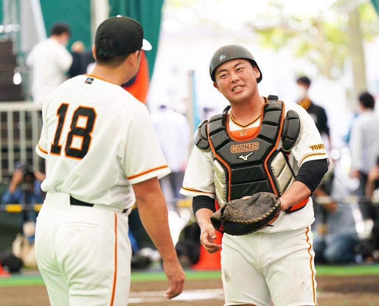 山瀬 慎之助 | 選手情報 | 読売ジャイアンツ(巨人軍)公式サイト 山瀬 慎之助 | 選手情報 | 読売ジャイアンツ(巨人軍)公式サイト