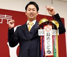 立岡 宗一郎 | 選手情報 | 読売ジャイアンツ(巨人軍)公式サイト 立岡 宗一郎 | 選手情報 | 読売ジャイアンツ(巨人軍)公式サイト