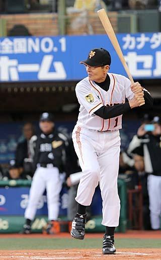 巨人VS阪神OB戦 松井氏4安打、10対0の大勝 | 読売