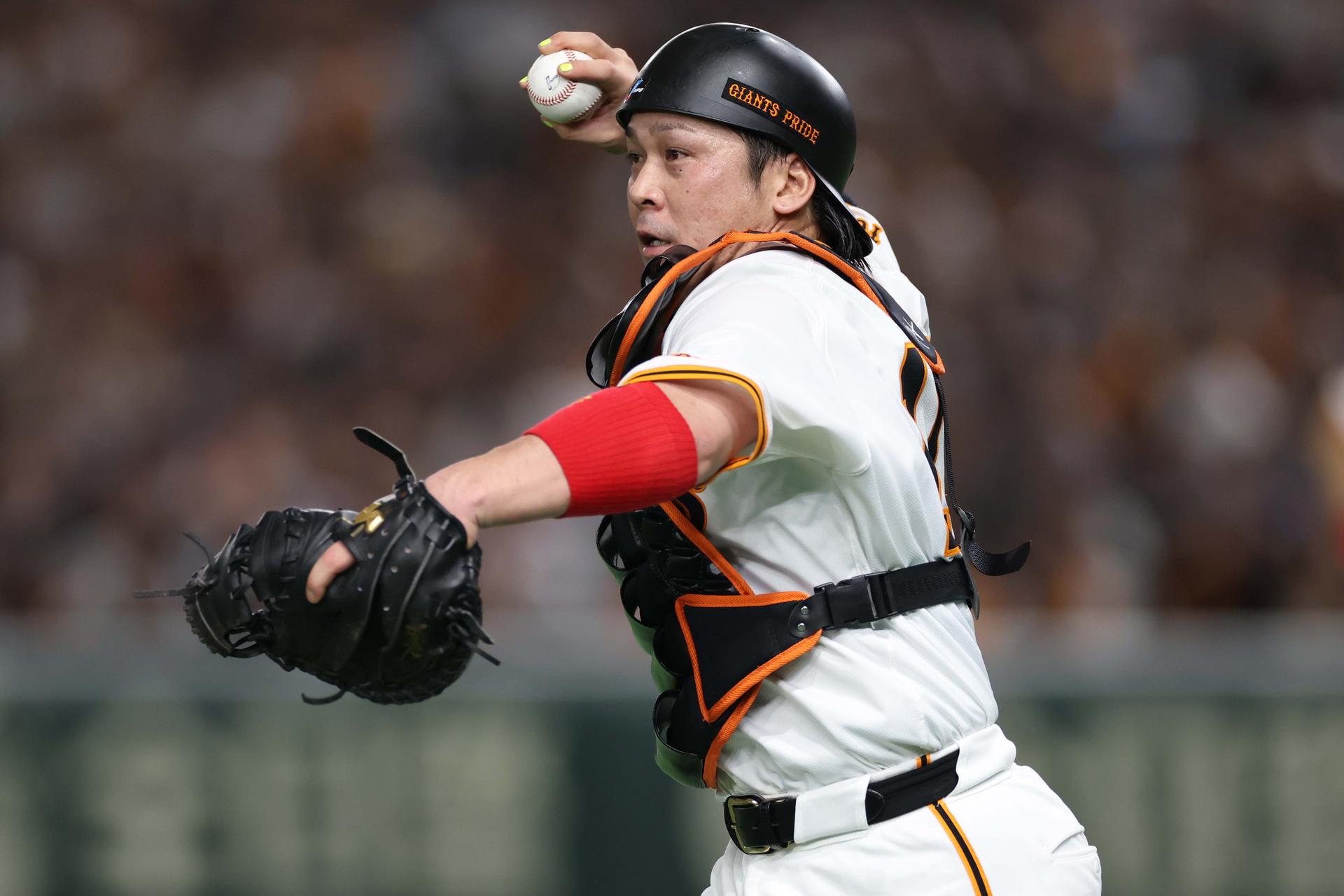 甲斐 拓也 | 選手情報 | 読売ジャイアンツ（巨人軍）公式サイト