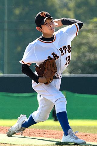 野球　巨人　ネクタイ　西陣織　白 選手紹介（4）浅見蒼志選手、谷口琳太郎選手、大橋叡刀選手