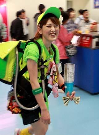 生ビール半額デー！5月1日　巨人対広島　2階一塁側　最前列の11列目　連番ペア 読売ジャイアンツ - ／ 5/1 #広島 戦（#東京ドーム