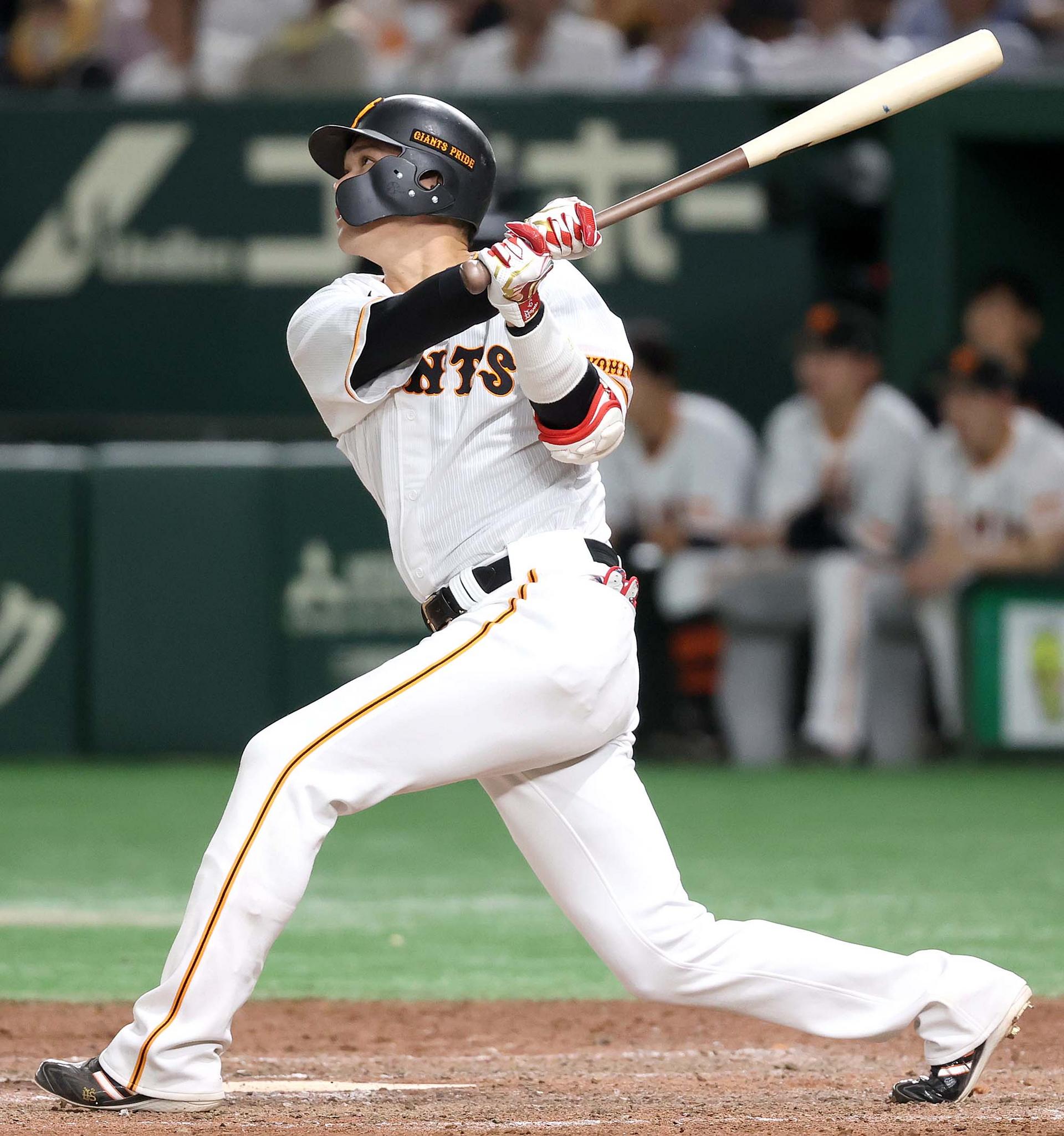 読売巨人軍　公式練習球 読売巨人軍の方々と野球教室を行いました。 | Sensei Takatomo の