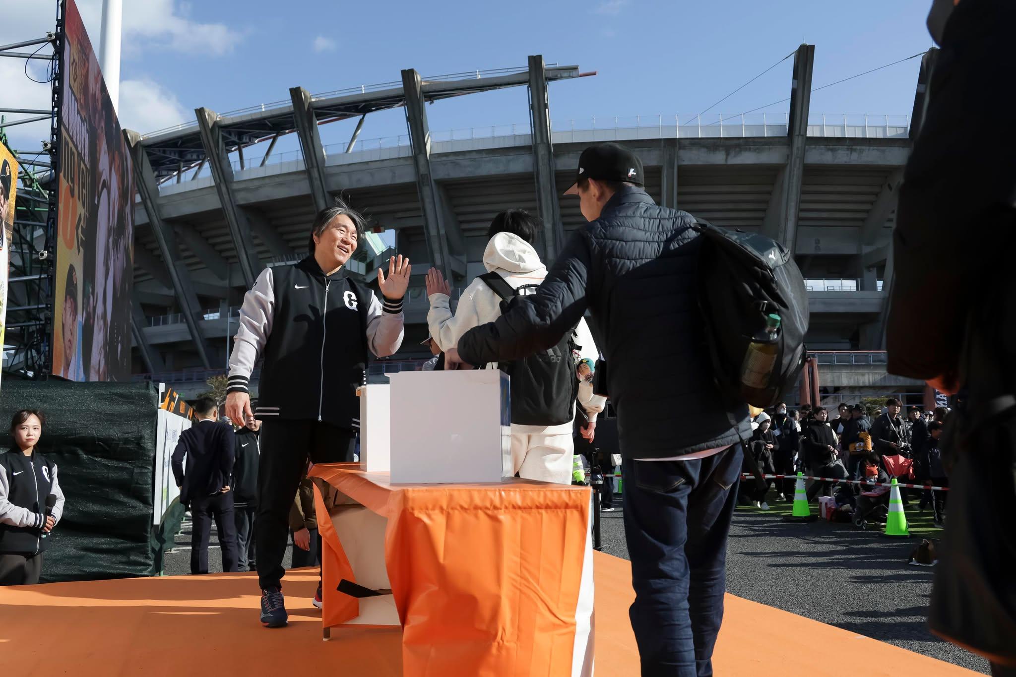 松井さん、阿部監督が復興支援呼びかけ | 読売ジャイアンツ（巨人軍