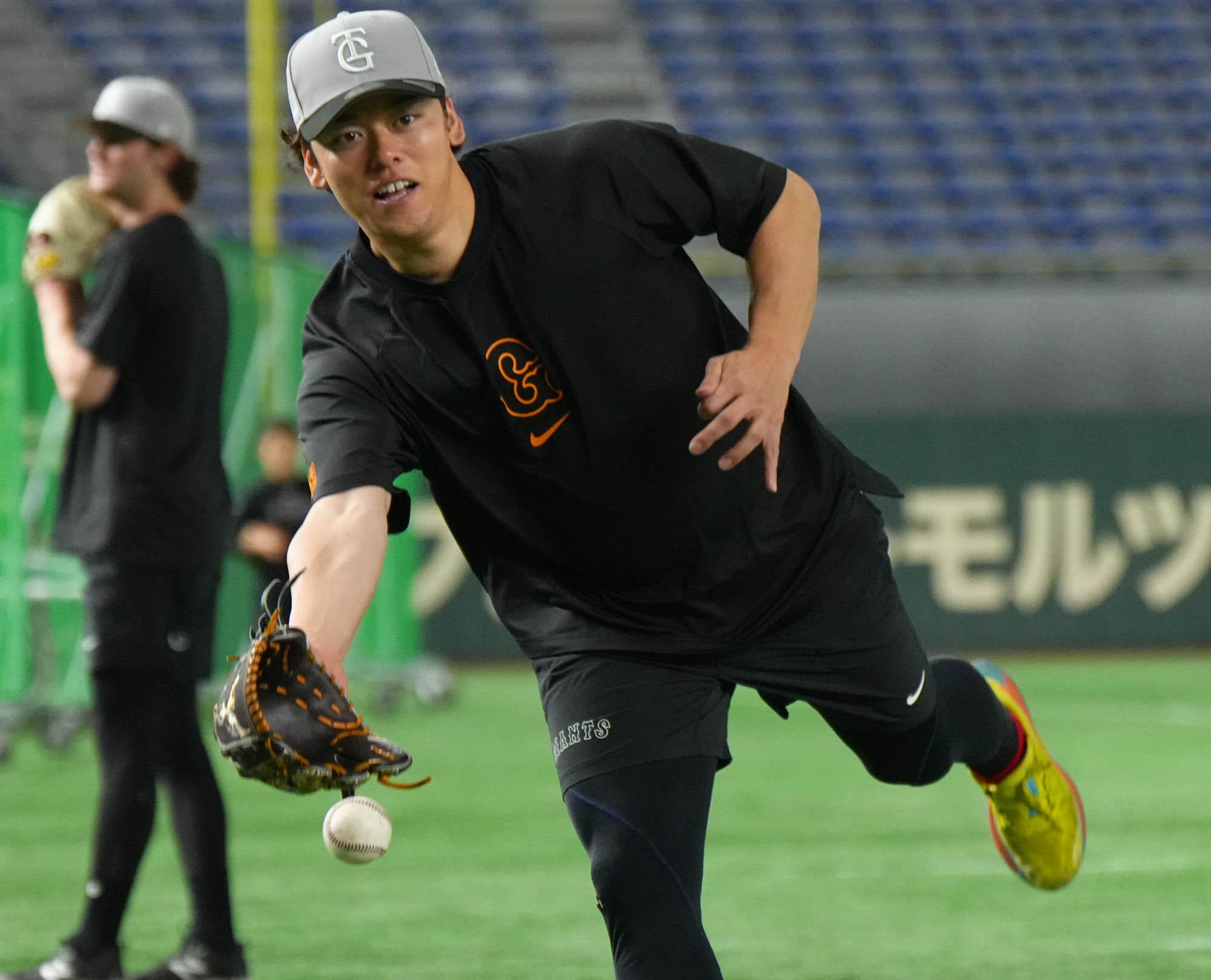 NEW ERA®製プラクティスキャップとカジュアルキャップを発売