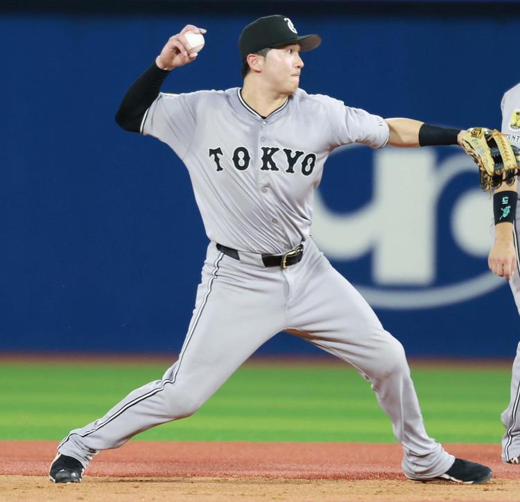 巨人　泉口友汰　Lサイズ　優勝記念　ユニフォーム 20250414_izuguti_ky-560x373.jpg