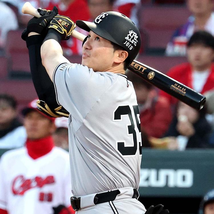 4月8日　広島vs巨人　内野2階指定席　2枚 カープ VS 巨人 2024 7/9 内野2階指定席 ホームランセット2枚 - メルカリ